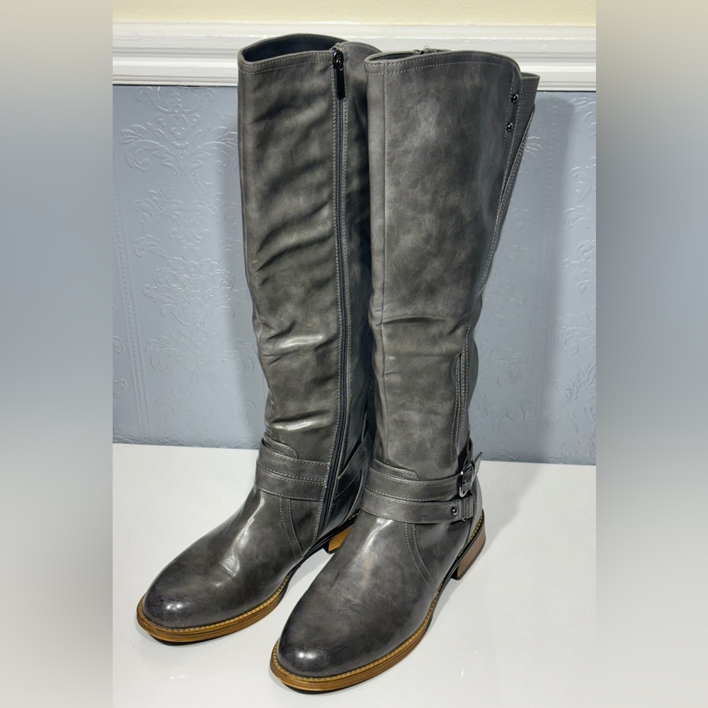 NWOT Vintage 93 Stylish Gray Over the Knee Boots Size 8 1/2‎
